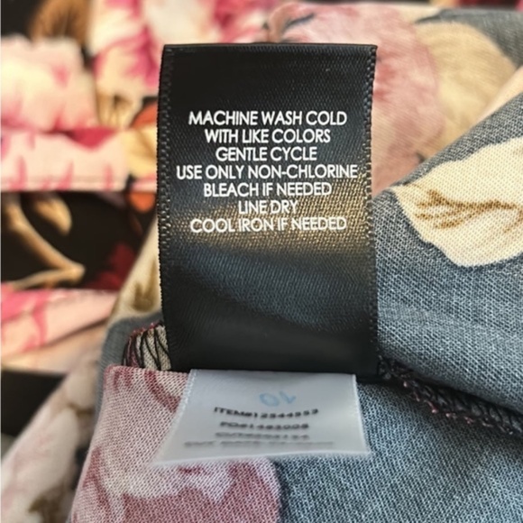 ~e New Torrid floral cami - Picture 8 of 9